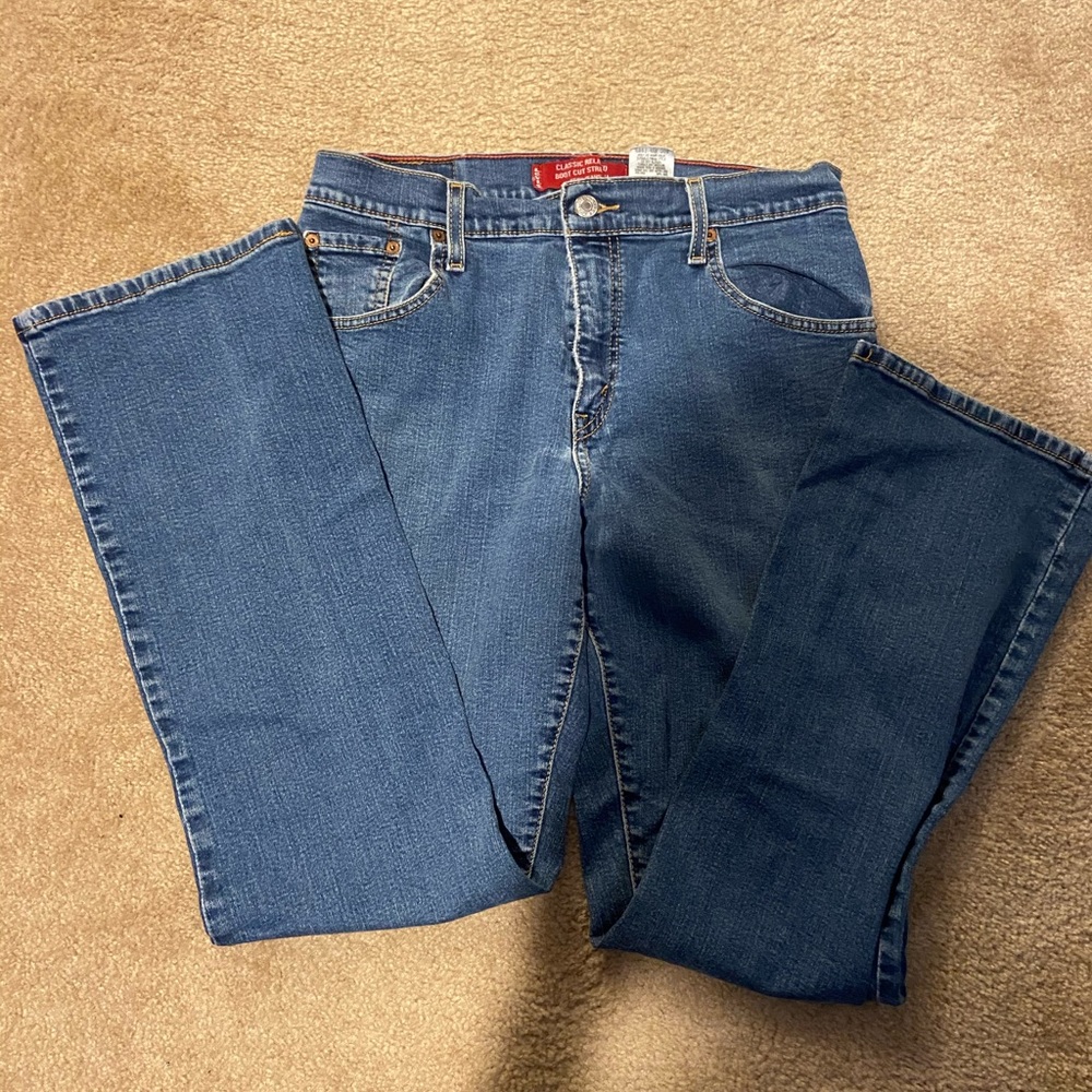 Levi’s Women’s jeans